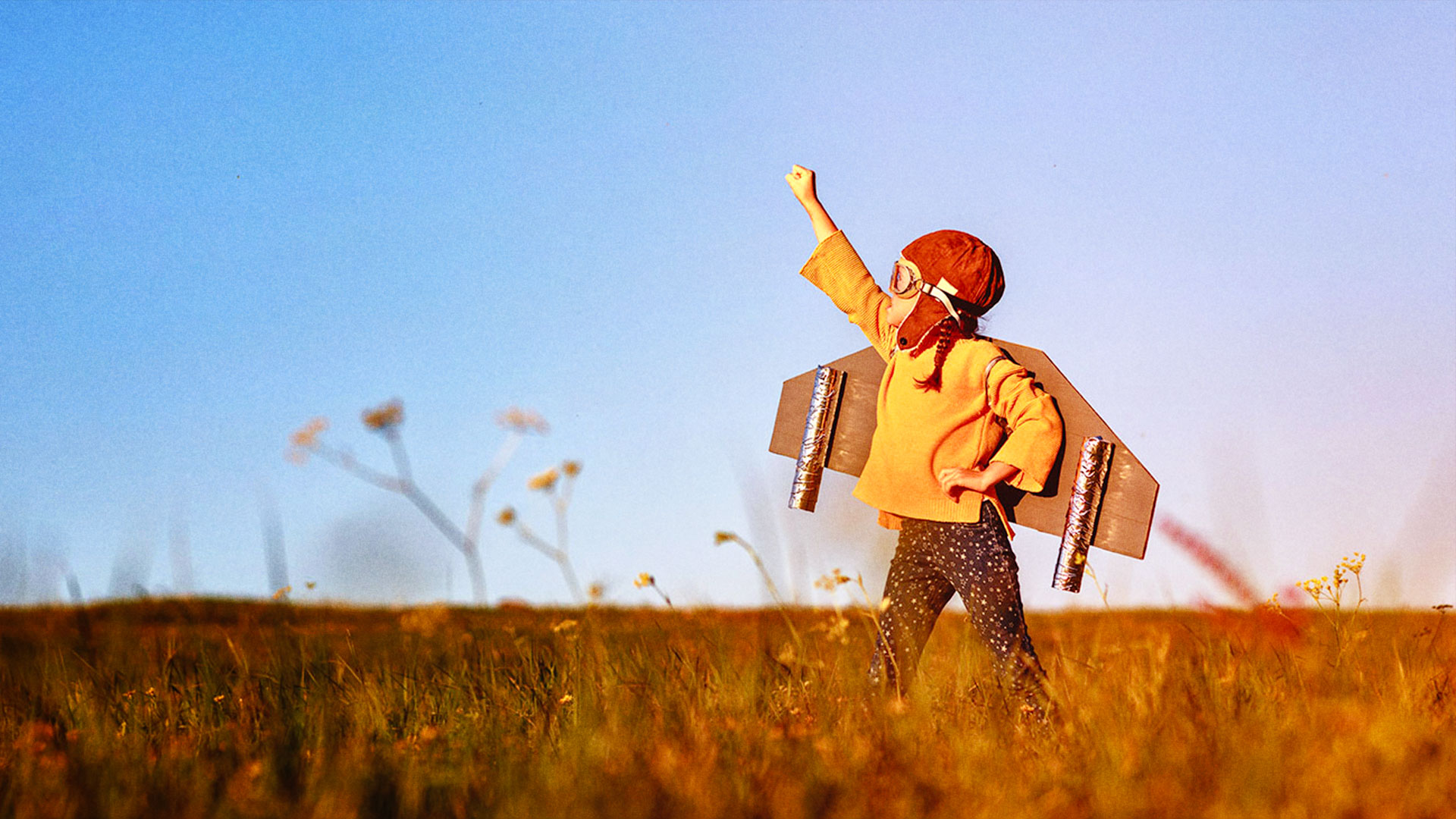 Child dressesd as a rocket in fancy dress